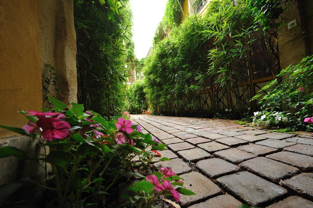 Ferienwohnung Les Patios Du Marais 2 Paris Exterior foto